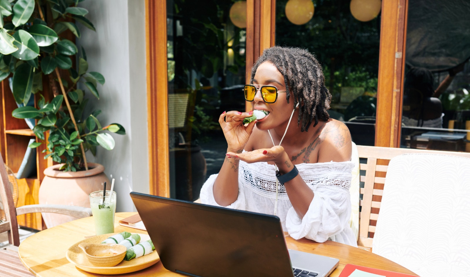 Eat Like a Vegan CEO: 9 Healthy Eating Hacks From Busy Bosses